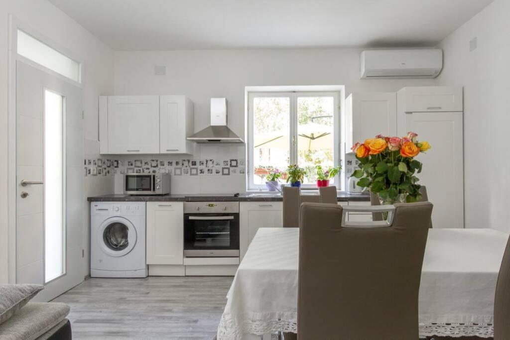 Apartman Buki **** Сплит Экстерьер фото